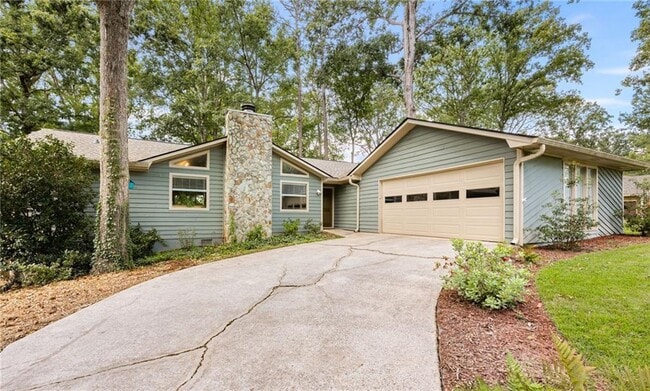 2076 Lake Ridge Terrace in Lawrenceville, GA - Foto de edificio - Building Photo