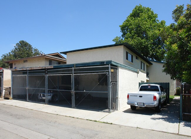 2051 N Ventura Rd in Oxnard, CA - Building Photo - Building Photo