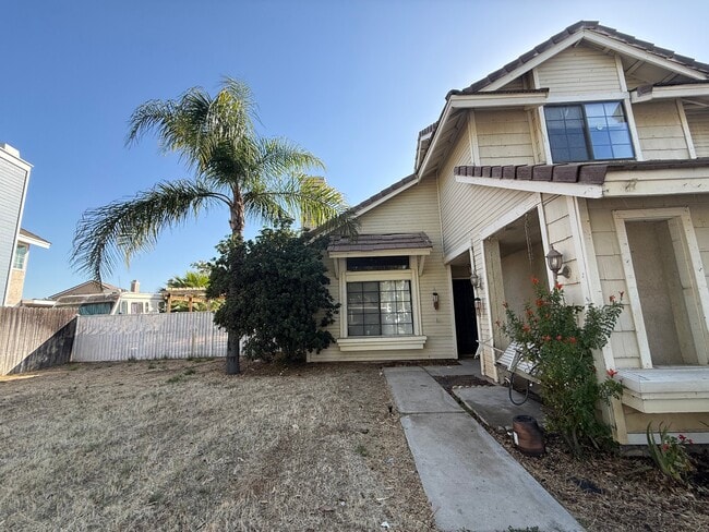 15831 Nan Ave in Moreno Valley, CA - Building Photo - Building Photo