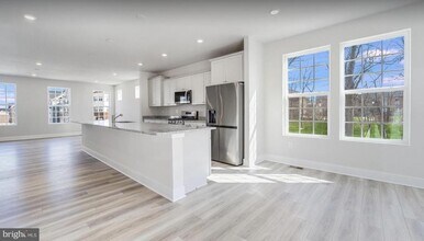 7509 River Reach Rd in Woodlawn, MD - Building Photo - Building Photo