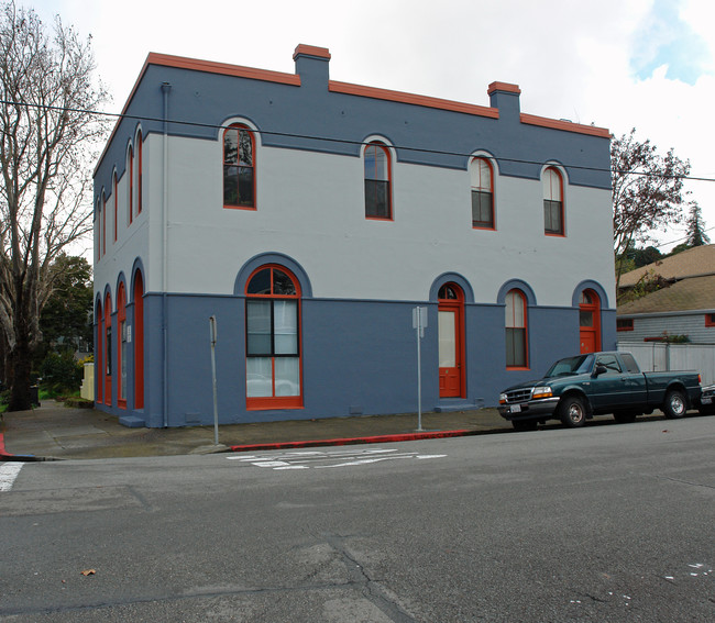 621 E St in San Rafael, CA - Building Photo - Building Photo