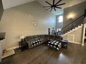 1922 Shield Dr in Clarksville, TN - Building Photo - Building Photo