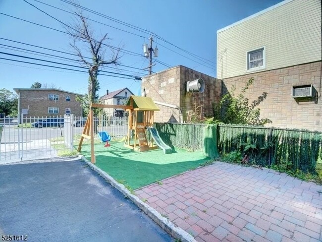 property at 1210 Roselle St