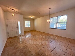 3014 Dust Commander Dr in Kissimmee, FL - Foto de edificio - Building Photo