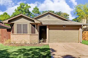 20622 Broughwood Cir in Katy, TX - Building Photo