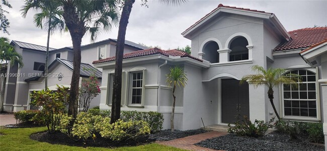 3870 E Hibiscus St in Weston, FL - Building Photo - Building Photo