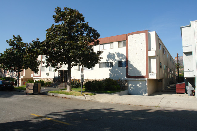 435 West Dryden Street in Glendale, CA - Building Photo - Building Photo