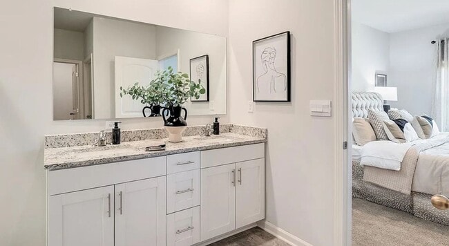 property at 8001 Huntington Hl Dr E