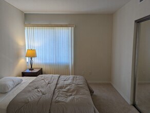 421 ?Olohana St-Unit -2804 in Honolulu, HI - Building Photo - Building Photo