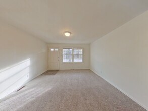 1053 S Christine Ave in Wichita, KS - Building Photo - Building Photo