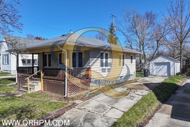 2524 Tyrone St in Flint, MI - Building Photo - Building Photo