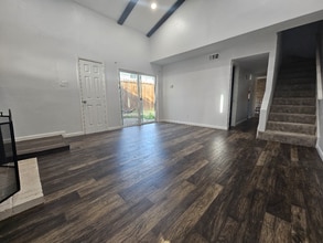 2102 Via Corona in Carrollton, TX - Building Photo - Building Photo