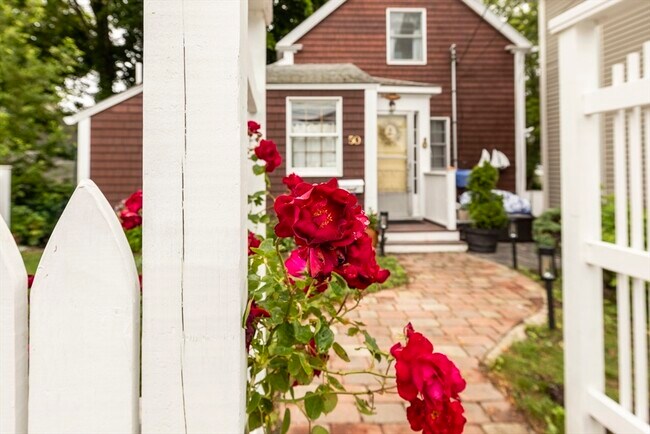 50 Rowland St in Marblehead, MA - Building Photo - Building Photo
