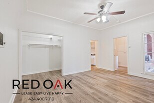 716 S Berendo St, Unit 214 in Los Angeles, CA - Building Photo