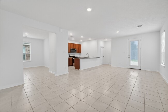 5607 Grizzly Bear Wy