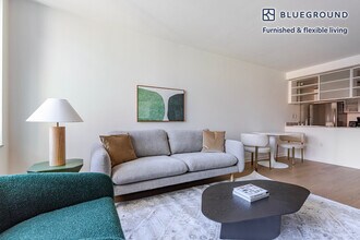 180 W 20th St in New York, NY - Foto de edificio - Building Photo