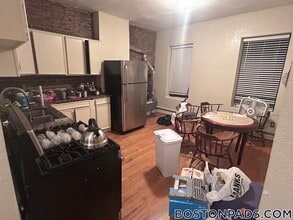 88 Hammond St in Boston, MA - Foto de edificio - Building Photo