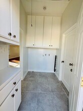 324 W Sepulveda St in Los Angeles, CA - Building Photo - Building Photo