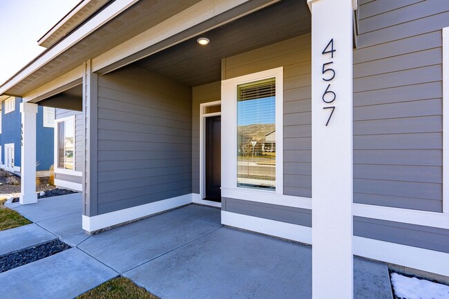 4565 Barbera St-Unit -4567 Barbera St in Richland, WA - Building Photo - Building Photo