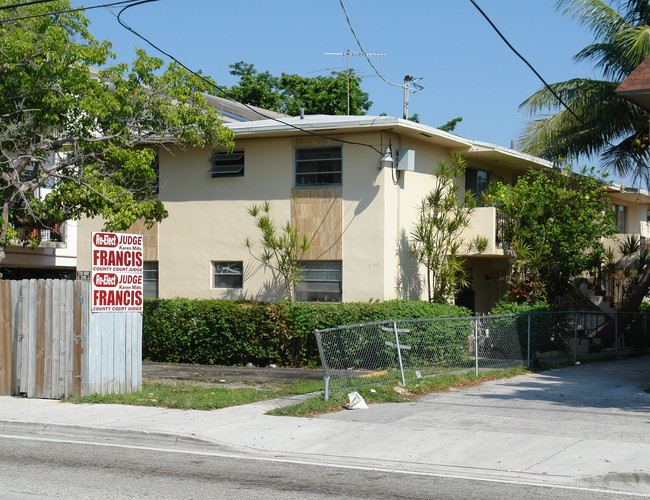 1145 SW 7th St in Miami, FL - Building Photo - Building Photo