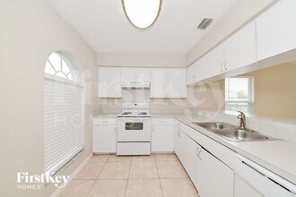 5265 Birch Ave in Sarasota, FL - Building Photo - Building Photo