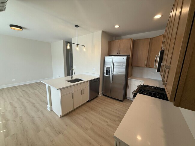 property at 432 S Maple Ave