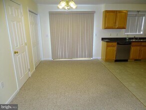 10 Fairview Ave in Waynesboro, PA - Building Photo - Building Photo