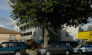 Hacienda del Norte Apartments in San Jose, CA - Building Photo - Building Photo