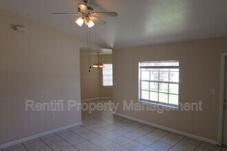 12325 First St in Ft. Myers, FL - Building Photo - Building Photo