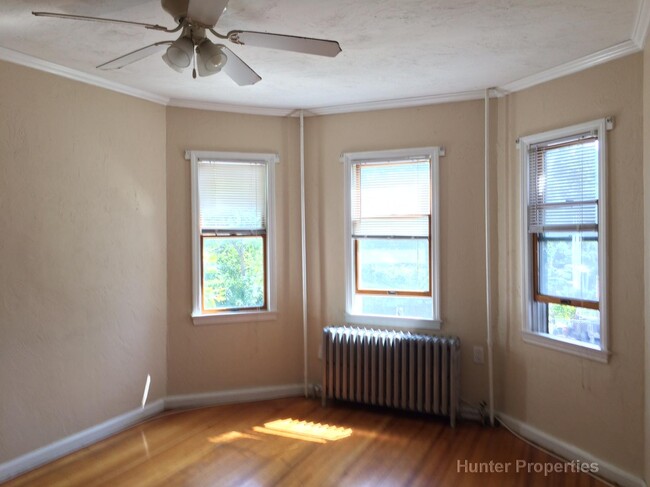 3899 Washington St, Unit 3 in Boston, MA - Building Photo - Building Photo