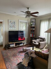4 Harvard Pl in Brookline, MA - Building Photo - Building Photo