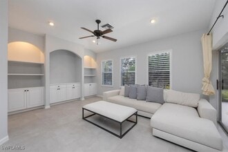 6429 Autumn Woods Blvd in Naples, FL - Building Photo - Building Photo