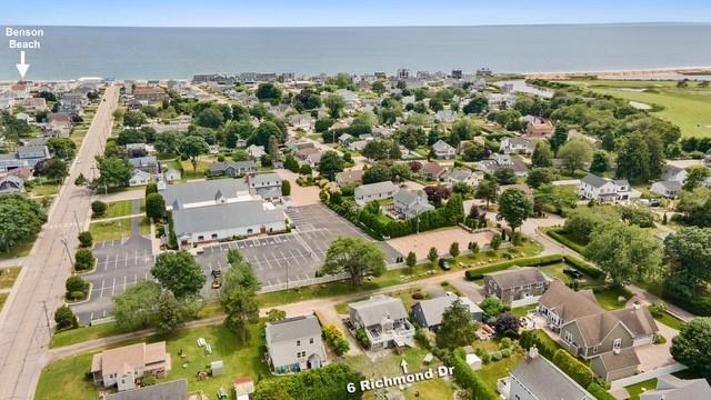 property at 6 Richmond Dr