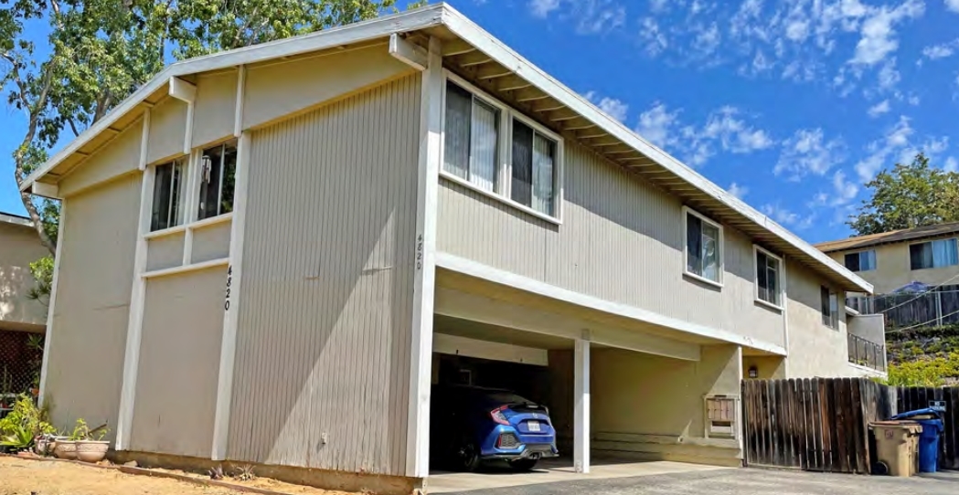 4820 San Gordiano Ave in Santa Barbara, CA - Building Photo