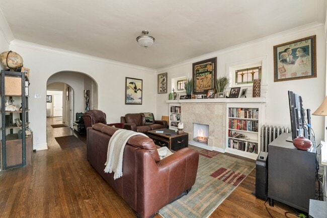1432 W Jonquil Ter, Unit 2 in Chicago, IL - Foto de edificio - Building Photo