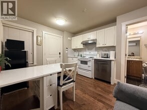 888 W 61st Ave in Vancouver, BC - Building Photo - Building Photo