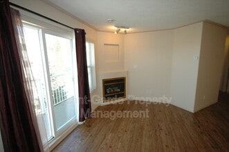 4405-44037 37 St in Stony Plain, AB - Building Photo - Building Photo