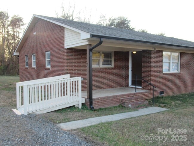 1761 River Rd in Lincolnton, NC - Building Photo - Building Photo