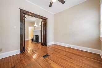 1000 E Crenshaw St in Tampa, FL - Building Photo - Building Photo