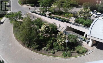 23 Cox Blvd in Markham, ON - Building Photo - Building Photo