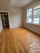 3747 W Sunnyside Ave in Chicago, IL - Building Photo - Building Photo