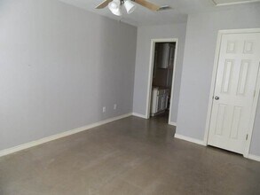 811 W Green in Stephenville, TX - Building Photo - Building Photo