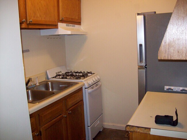 1119 24th St, Unit B in Parkersburg, WV - Foto de edificio - Building Photo