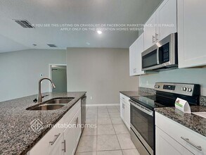 11164 Riley Pines Cir in Gibsonton, FL - Building Photo - Building Photo