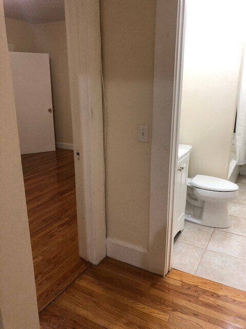 27 Forest St, Unit 1 in Cambridge, MA - Building Photo - Building Photo