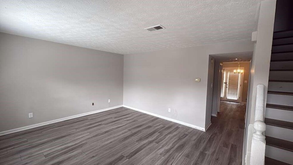 136 Hudson Bridge Terrace in Stockbridge, GA - Building Photo