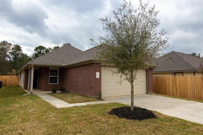 3708 Alexus Dr in Conroe, TX - Building Photo - Building Photo