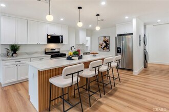 7661 Penfield Ave, Unit 7661 Penfield in Winnetka, CA - Building Photo - Building Photo