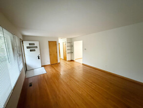 2102 Woodlea Dr in Columbia, MO - Building Photo - Building Photo