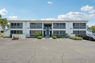 11000 S Ocean Dr in Jensen Beach, FL - Building Photo - Building Photo